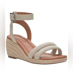 Lucky Brand Nasli Wedge Sandals Size 7M or 37.5 (never worn)